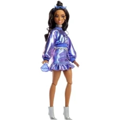 Barbie Deluxe Style nº 7 Muñeca Morena con Conjunto de Ropa Azul Metalizado y Accesorios><noscript><img width=