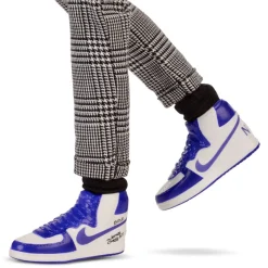 Barbie Signature Muñeco Kenbassador Coleccionable de Lebron James con Conjunto de Chaqueta Universitaria y Accesorios><noscript><img width=