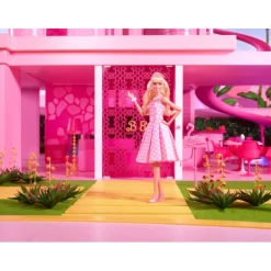 Barbie The Movie Muñeca Signature con Vestido Vintage a Cuadros><noscript><img width=